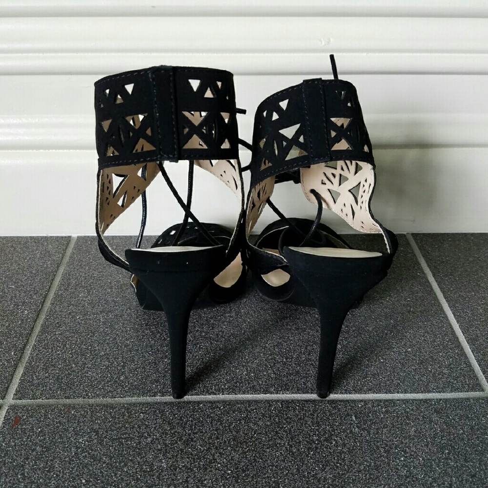 Adorable Lazer Cut Tie Sandals - Picture 3 of 4